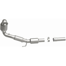 Load image into Gallery viewer, MagnaFlow Direct Fit Catalytic Converter 15-17 Volkswagen Golf / GTI - 21-581