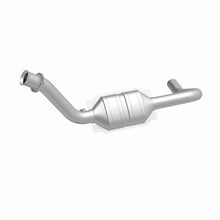 Load image into Gallery viewer, MagnaFlow Direct Fit Catalytic Converter 07-09 Chrysler/Dodge Aspen/Durango 5.7L Driver Side - 49651