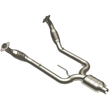 Load image into Gallery viewer, MagnaFlow Direct Fit Catalytic Converter Thunderbird-Cougar 95-96 - 23343
