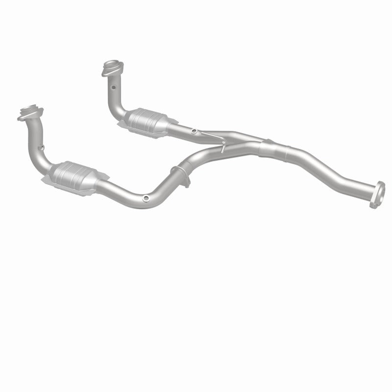 MagnaFlow Direct Fit Catalytic Converter 07 Jeep Liberty 3.7L - 23957