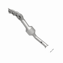 Load image into Gallery viewer, MagnaFlow Direct Fit Catalytic Converter BMW 5 06-07 Front OEM - 49774