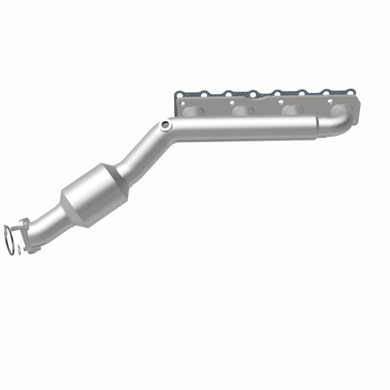 MagnaFlow 2004 Nissan Titan 5.6L Direct Fit Converter - 4583381