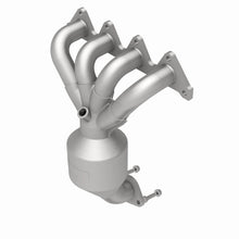 Load image into Gallery viewer, MagnaFlow Direct Fit Catalytic Converter 10-11 Hyundai Accent 1.6L - 51321