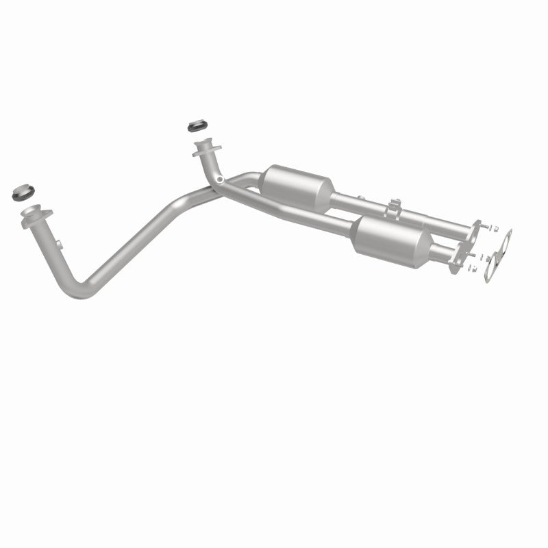 MagnaFlow Direct Fit Catalytic Converter California Grade 96-00 GM Tahoe/Yukon/Escalade 5.7L - 4451453