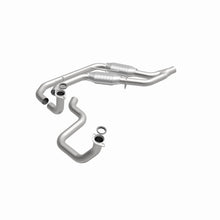 Load image into Gallery viewer, MagnaFlow Conv DF GM 89 92 (2.5in Tubing) - 23479
