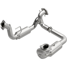 Load image into Gallery viewer, MagnaFlow 20-22 Ford F-250 SD Single Underbody Direct Fit Catalytic Converter - 280246
