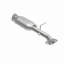 Load image into Gallery viewer, MagnaFlow Direct Fit Catalytic Converter 98-00 Kia Sportage - 50669