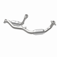 Load image into Gallery viewer, MagnaFlow Direct Fit Catalytic Converter 96-99 Taurus 3.4L Front C - 23533