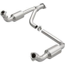 Load image into Gallery viewer, MagnaFlow 2000 Cadillac Escalade 5.7L Direct Fit Converter - 4451420