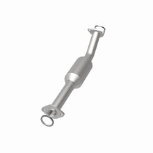 Load image into Gallery viewer, MagnaFlow Direct Fit Catalytic Converter OEM 2003-2004 Toyota Tundra Underbody - 28.75in Length - 4551406