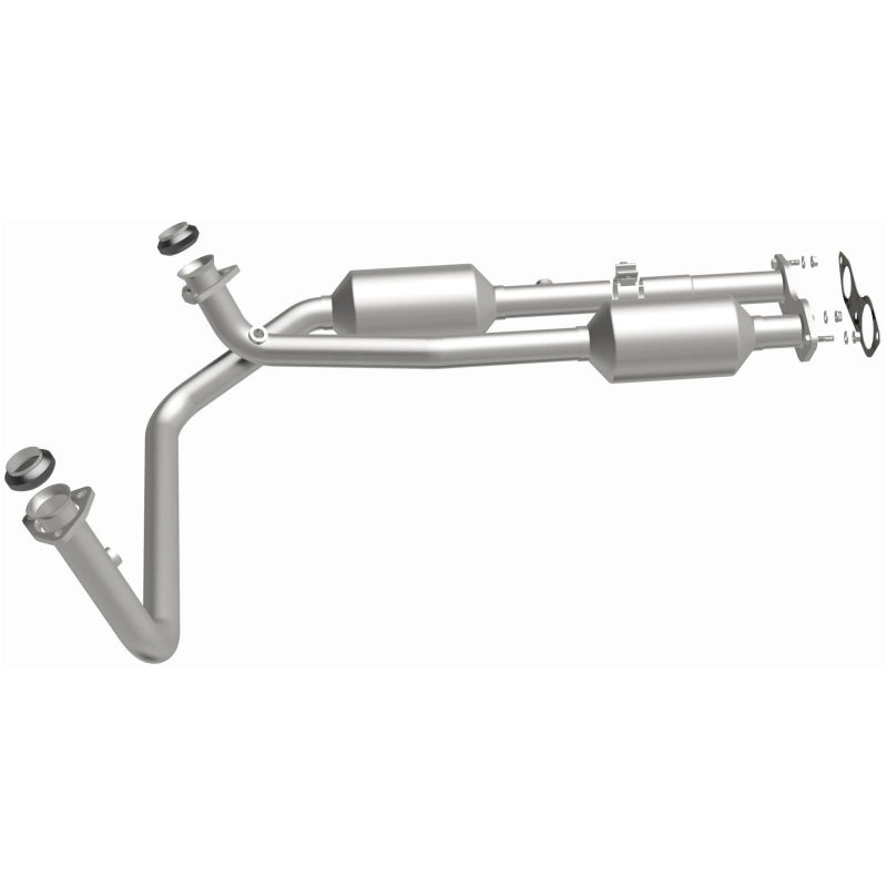 MagnaFlow Direct Fit Catalytic Converter California Grade 96-00 GM Tahoe/Yukon/Escalade 5.7L - 4451453