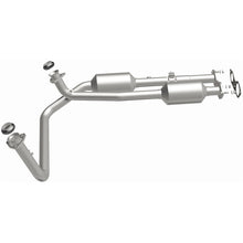 Load image into Gallery viewer, MagnaFlow Direct Fit Catalytic Converter California Grade 96-00 GM Tahoe/Yukon/Escalade 5.7L - 4451453