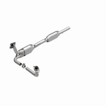 Load image into Gallery viewer, MagnaFlow Direct Fit Catalytic Converter 96 Bronco F150/F250 2 Conv - 93324
