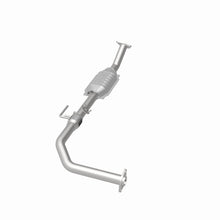 Load image into Gallery viewer, MagnaFlow Direct Fit Catalytic Converter 00-04 Toyota Tundra V8 4.7L Gas - 24404