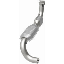 Load image into Gallery viewer, MagnaFlow Direct Fit Catalytic Converter 99 Ford F-150 4.6L - 23028