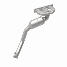 Load image into Gallery viewer, MagnaFlow Direct Fit Catalytic Converter BMW 5 01-03 front OEM - 49772