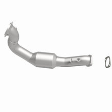 Load image into Gallery viewer, MagnaFlow Direct Fit Catalytic Converter BMW 3 07-08 Front OEM - 49766