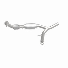 Load image into Gallery viewer, MagnaFlow Direct Fit Catalytic Converter 04-06 F-150 5.4 2WD P/S 49S - 93665