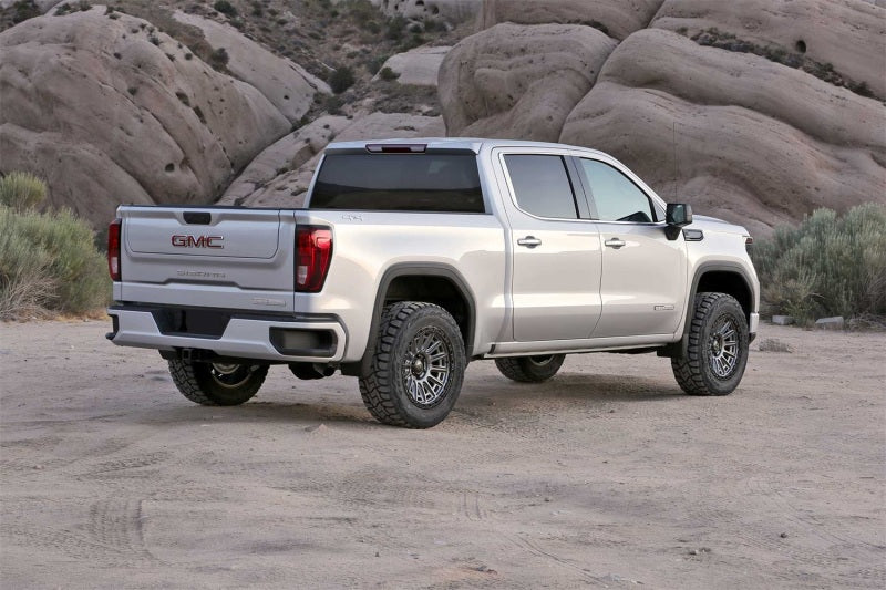 Fabtech 22-23 GM C/K 1500 3in Lift Budget System w/ Dirt Logic 2.5 Resivoir Coilovers - K1190DL