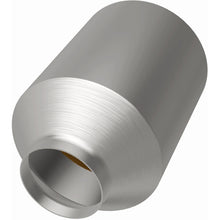 Load image into Gallery viewer, MagnaFlow California Grade CARB Universal Catalytic Converter - 2.5in In / 2.5in Out / 9in Long - 5551206