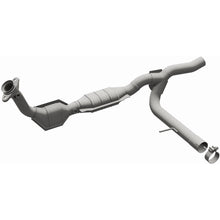 Load image into Gallery viewer, MagnaFlow Direct Fit Catalytic Converter 2005 Ford F150 V8 - 5481744