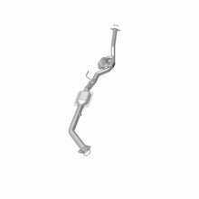 Load image into Gallery viewer, MagnaFlow 98-00 Toyota Sienna 3.0L Direct Fit Converter - 447163