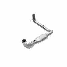 Load image into Gallery viewer, MagnaFlow Direct Fit Catalytic Converter 98 Ford Expedition 5.4L - 23718