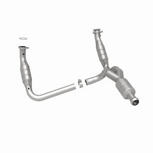 Load image into Gallery viewer, MagnaFlow Direct Fit Catalytic Converter 10-13 GMC Sierra 1500 V6 4.3L - 5481578