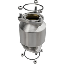 Load image into Gallery viewer, MagnaFlow Direct Fit Catalytic Converter California 04-05 Suzuki Forenza L4-2.0LGAS - 551291