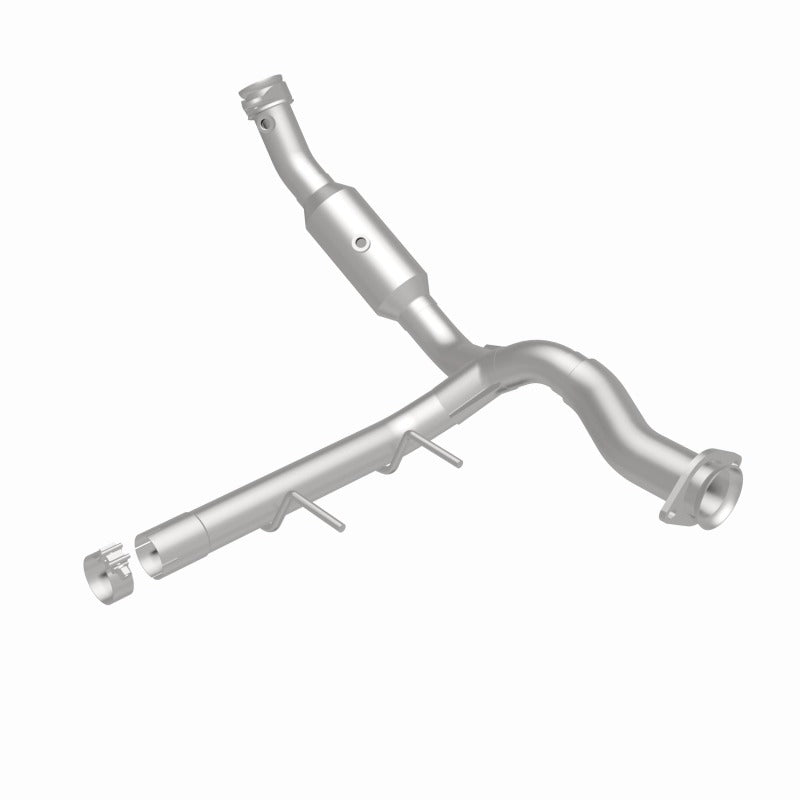 MagnaFlow 15-17 Ford F-150 5.0L Direct Fit Converter - 5551470