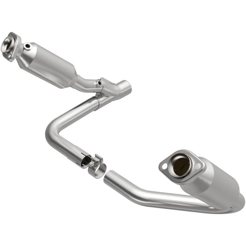 MagnaFlow Direct Fit Catalytic Converter California Grade 07-08 Dodge Durango 3.7L - 5551832