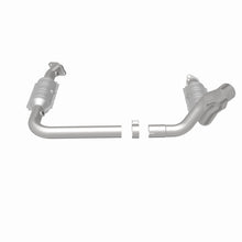 Load image into Gallery viewer, Magnaflow Conv DF 2007 Ram 1500 V8 5.7 OEM Underbody - 52451