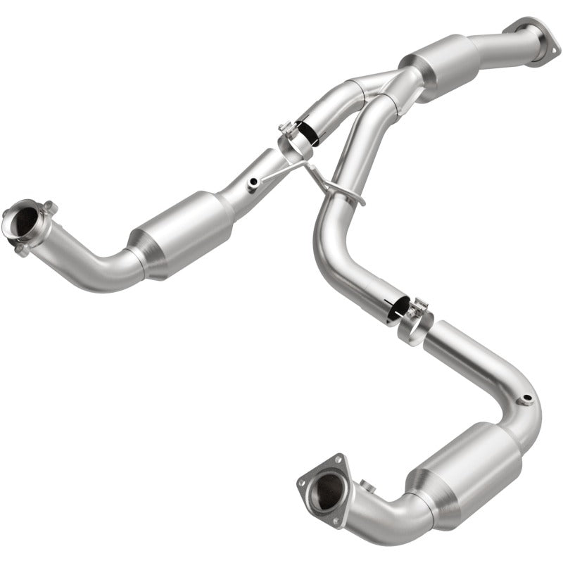 MagnaFlow 12-17 Chevrolet Express 3500 6.0L Direct Fit Converter - 5582113