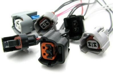 DeatschWerks USCAR to Denso (Sumitomo) PnP Adapter - Case of 50 - conn-US-SUM-cs