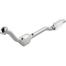 Load image into Gallery viewer, MagnaFlow Direct Fit Catalytic Converter 99-01 Ford Explorer 5.0L - 51819