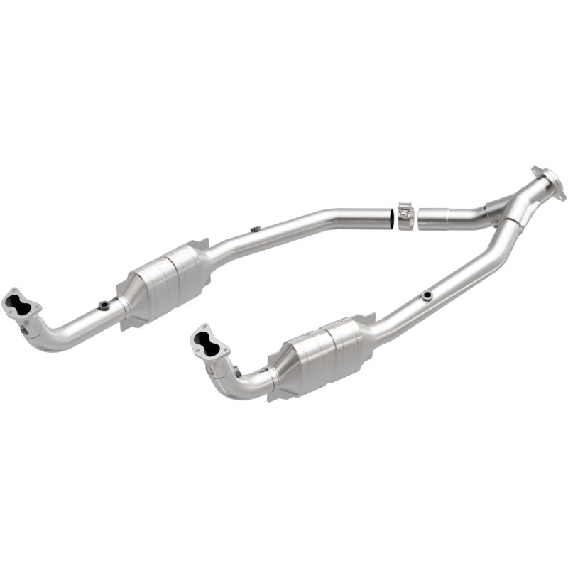 MagnaFlow Direct Fit Catalytic Converter 99-04 LR Discovery V8 OEM - 49720