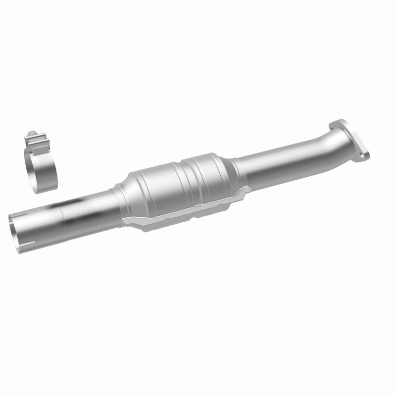 MagnaFlow Direct Fit Catalytic Converter 2010-2012 VENZA 2.7L Underbody - 52108