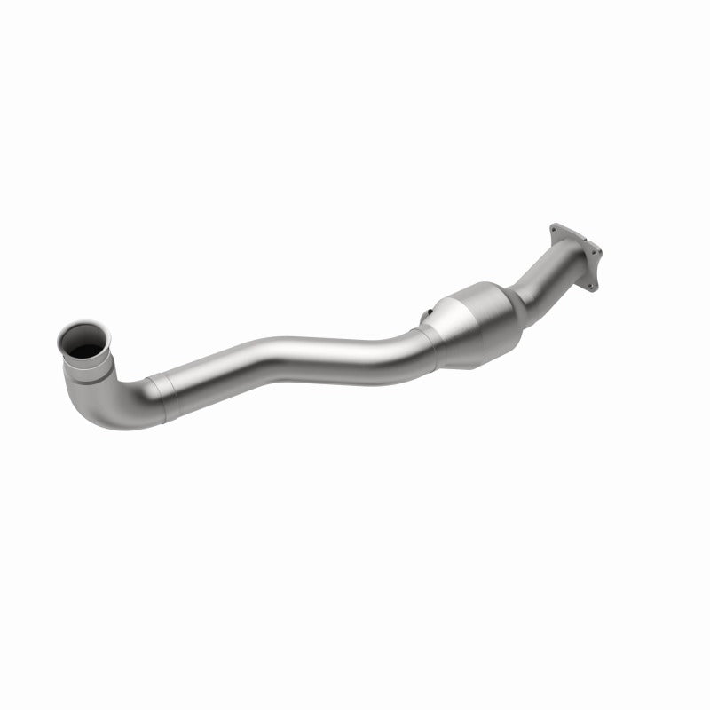 MagnaFlow Direct Fit Catalytic Converter01-05 GM Silv/Sierra 6.6L - 60501