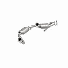 Load image into Gallery viewer, MagnaFlow Direct Fit Catalytic Converter Taurus 96-99 3.0L - 23523