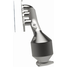 Load image into Gallery viewer, MagnaFlow Direct Fit Catalytic Converter 00 Suzuki Grand Vitara 2.5L - 452282