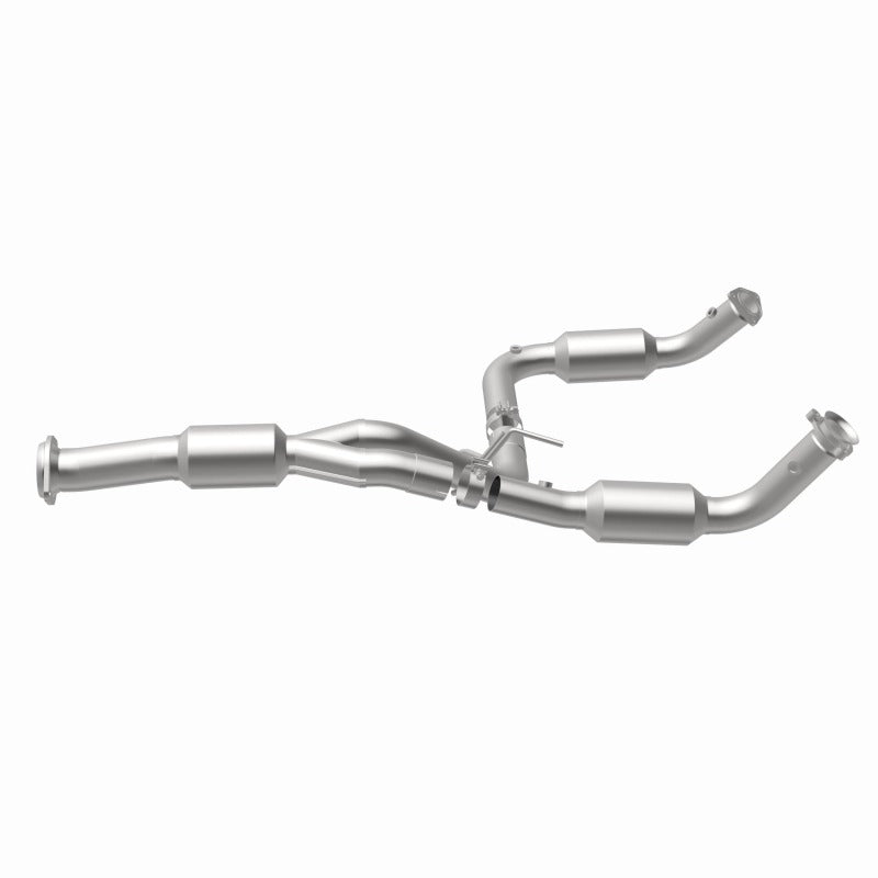 MagnaFlow 12-14 Chevrolet Silverado 2500 HD 6.0L Direct Fit Converter - 5582812