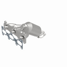 Load image into Gallery viewer, MagnaFlow Direct Fit Catalytic Converter 05-08 Hyundai Tucson/Kia Sportage 2.7 L P/S Manifold AWD - 50531