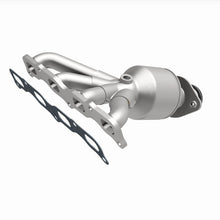 Load image into Gallery viewer, MagnaFlow 2016 Mitsubishi Outlander Manifold 2.4L Direct Fit Catalytic Converter - 290103