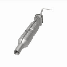 Load image into Gallery viewer, MagnaFlow 09-19 Ford F53 V10 6.8L Underbody 6.8L Direct Fit Catalytic Converter - 280435