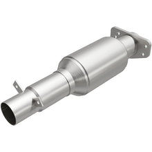 Load image into Gallery viewer, MagnaFlow California Grade Catalytic Converter Direct Fit 91-92 Oldsmobile Bravada V6 4.3L - 3391486