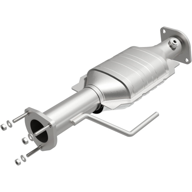 MagnaFlow Direct Fit Catalytic Converter 00-04 Jeep Wrangler Rear - 447211