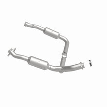 Load image into Gallery viewer, MagnaFlow DF Conv Ford/Mercury 06-10 Explorer/Mountaineer/ 07-10 Explorer SportTrac 4.0L Y-Pipe Assy - 93404