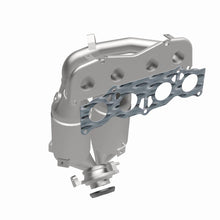 Load image into Gallery viewer, MagnaFlow Direct Fit Catalytic Converter 01-06 Toyota Highlander 2.4L - 51871