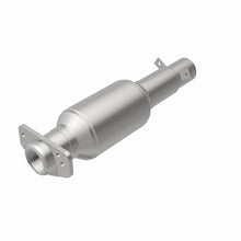 Load image into Gallery viewer, MagnaFlow California Grade Catalytic Converter Direct Fit 91-92 Oldsmobile Bravada V6 4.3L - 3391486