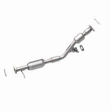 Load image into Gallery viewer, MagnaFlow Conv DF 02-03 Saturn Vue 3.0L Rear - 24327
